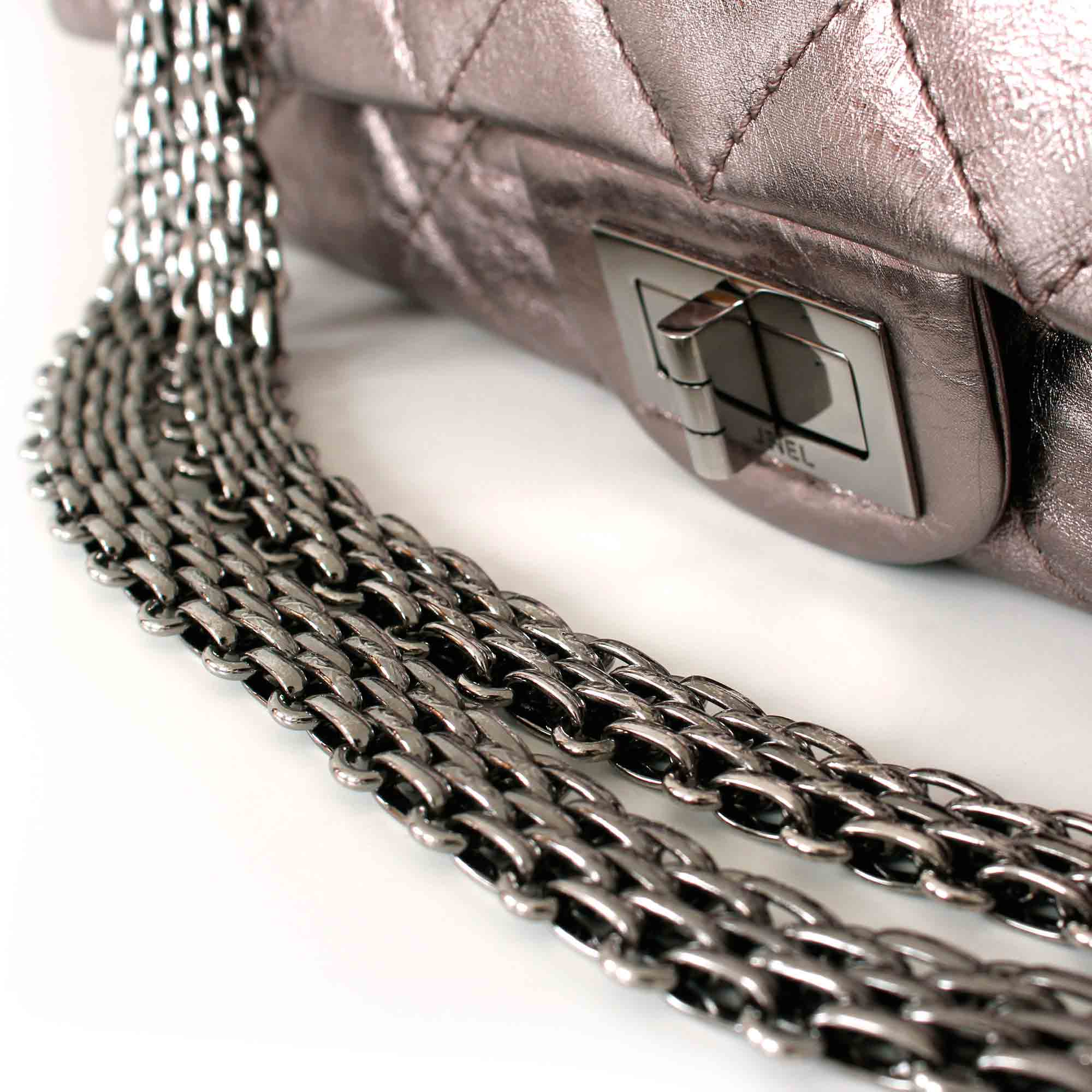 Photo (4) of CHANEL 2.55 Silver Metallic Reissue 228 Double Flap bag